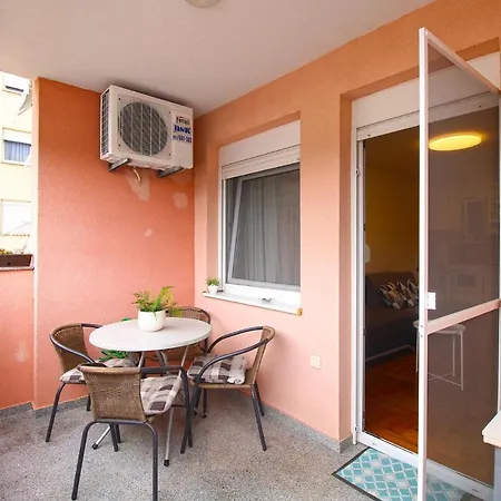 Davor 2231 * פולה